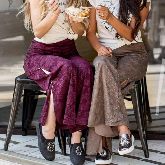 SOLD Joyfolie Mia Joy Brooke Pant in Bordeaux - Picture 3 of 7